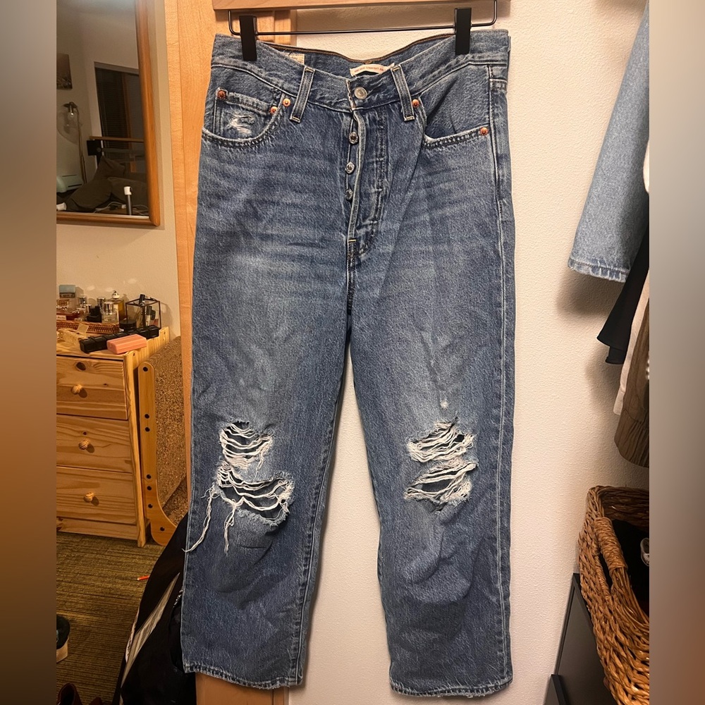 Levi’s Distressed Ribcage Straight Jeans